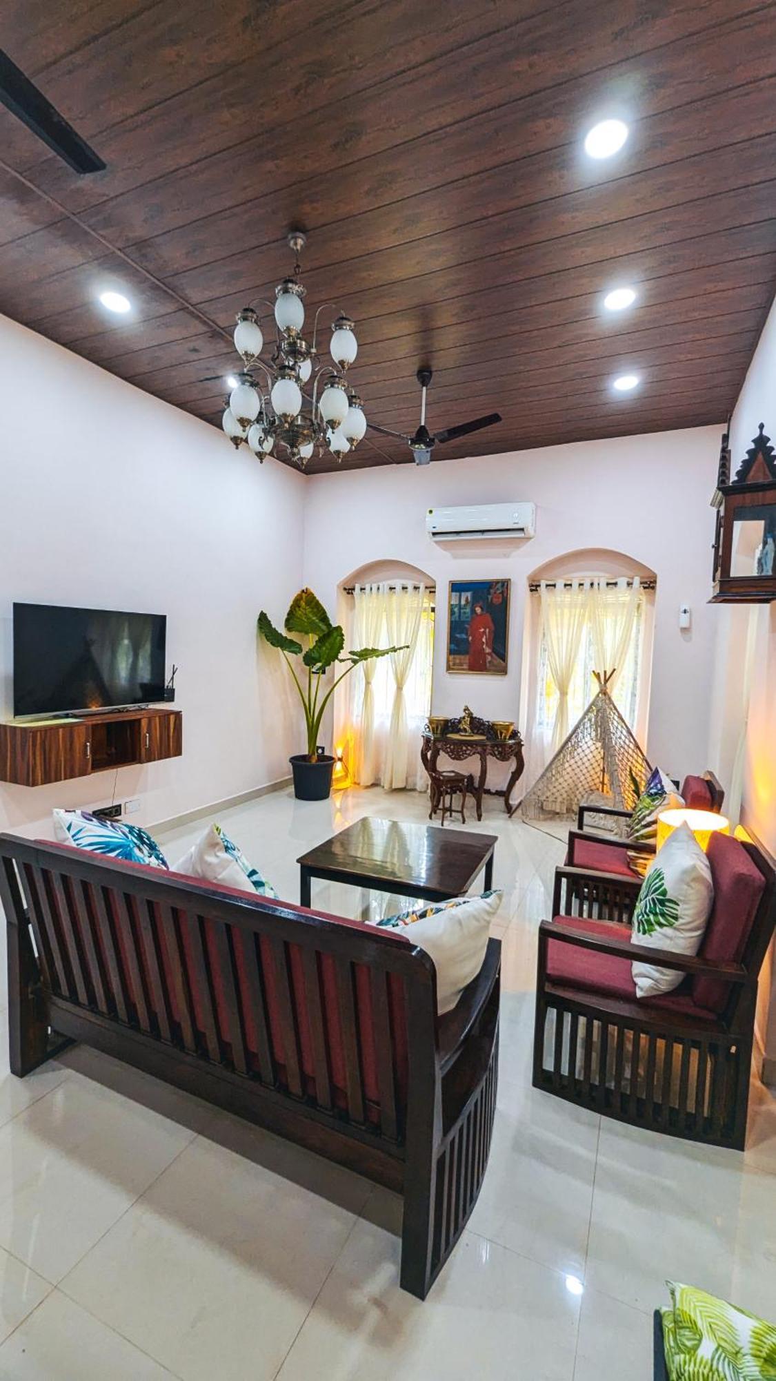 The First House By V3Homestay 4Bhk Private Pool Calangute Exterior photo